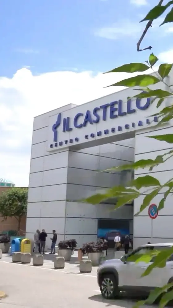 Scopri le ultime tendenze e aggiungi stile al tuo guardaroba a Il Castello! 🏰…