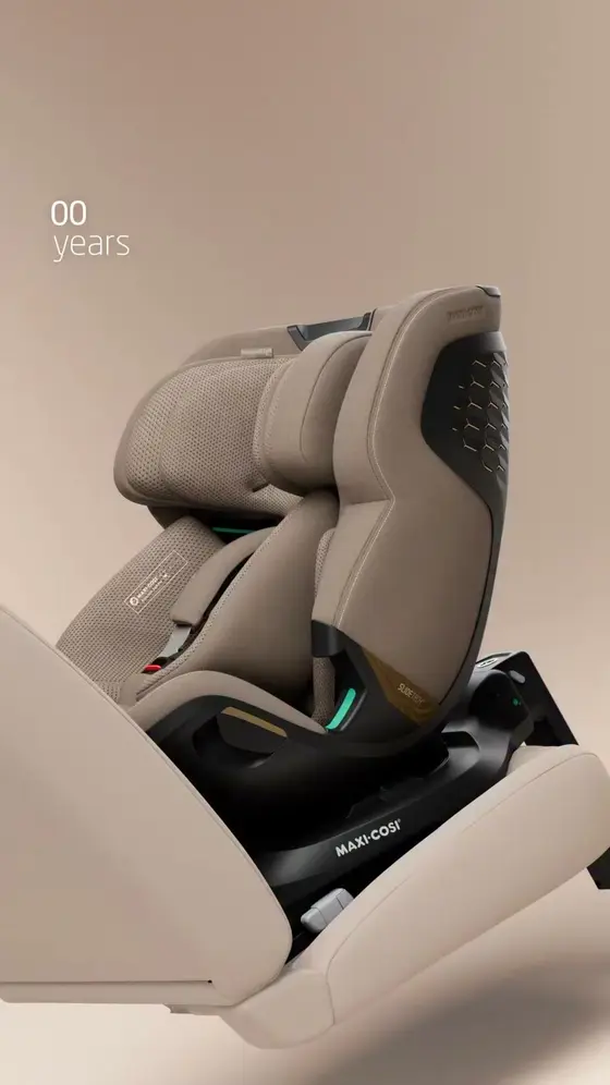 Maxi-Cosi Emerald 360 Pro evolve e cresce con il tuo bambino, offrendo comfort…