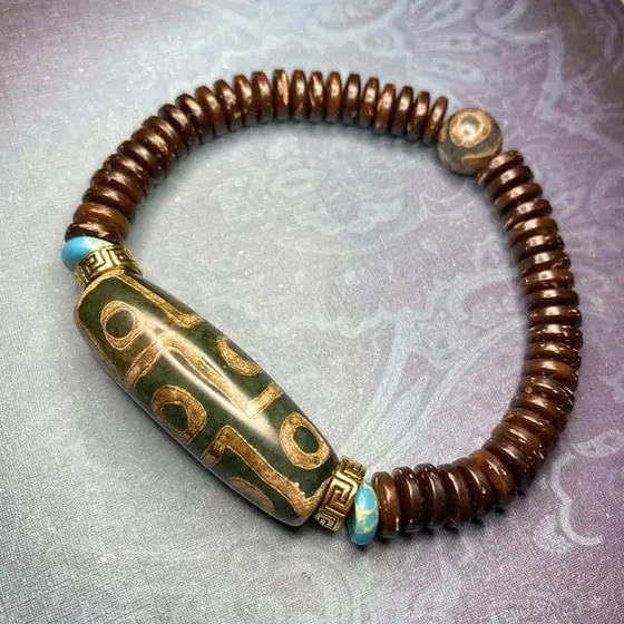 Buddha Stones Tibetan Rosewood Warmth Bracelet (Random Type)