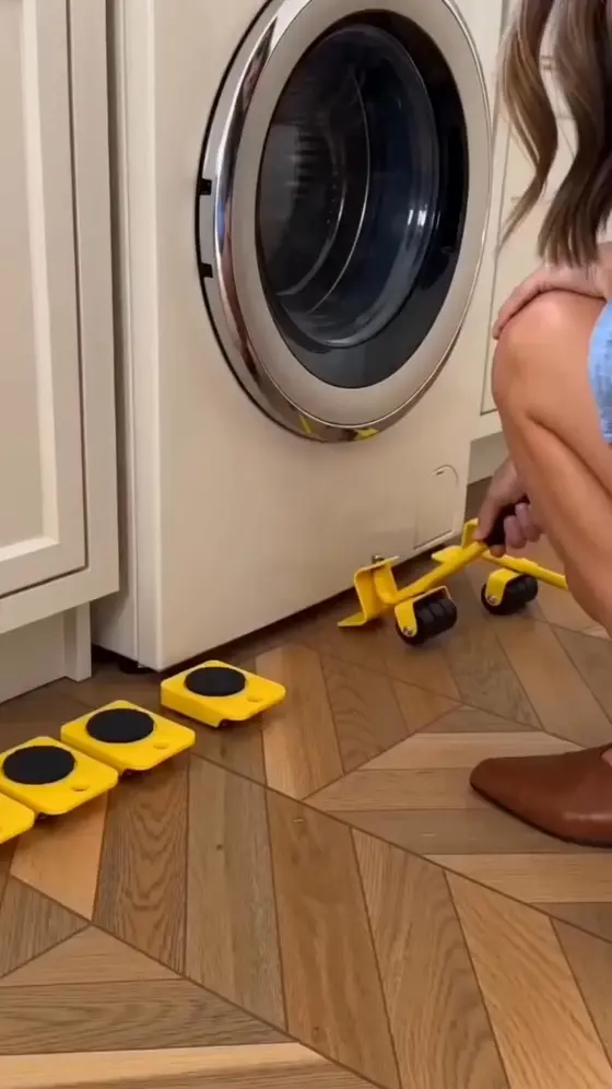 Furniture lifting tool set