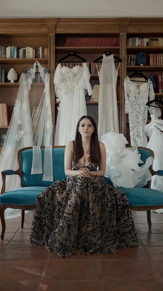 @claris haute couture 
Nasce per condividere con voi ciò che, fino ad oggi, è r…