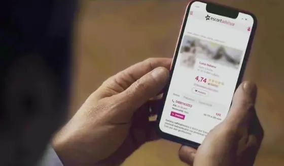 Il debutto al cinema di una vera escort: ecco la scena di Election Day
