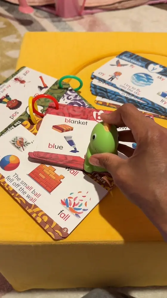 😄This dinosaur interactive learning flashcard set makes early learning more fu…