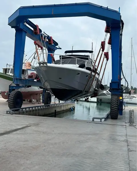 Ferretti Altura 52 S