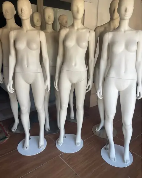 Manichini donna professionali
