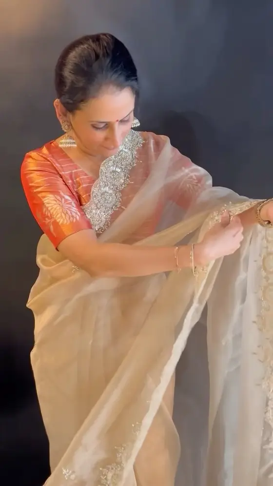 Swing by our store, girls! 💅
We've a new summer collection of sarees, newly la…