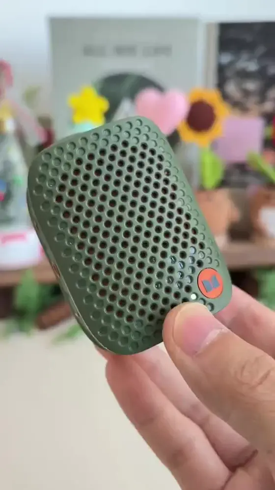 Portable Bluetooth Speaker 🔊
Delivers clear, wireless sound in a compact and t…
