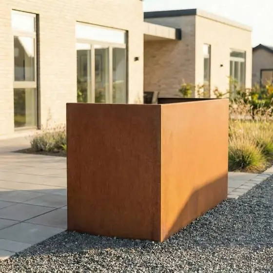 Briefkasten aus lackiertem Stahl - minimalistisch Modell