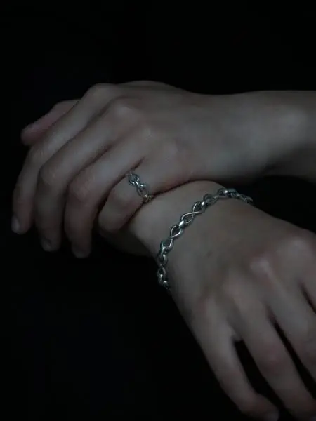 NISHI-handmade-jewelry powered by BASE