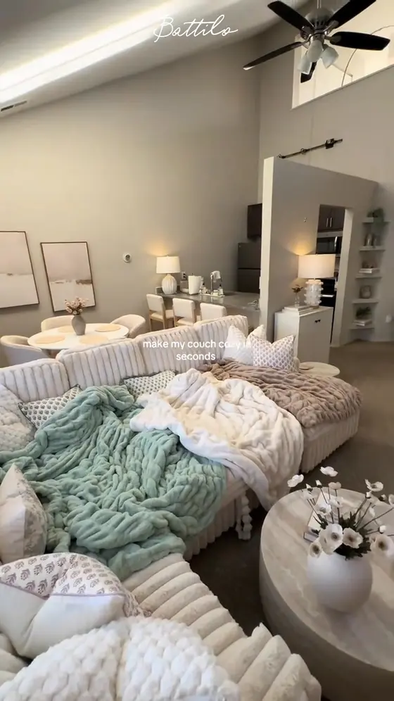 🔥Cozy Meets Luxury. Battilo Bubble Cloud Blanket!