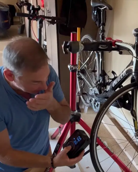 Flat tire? Low bike pressure? No air pump nearby?