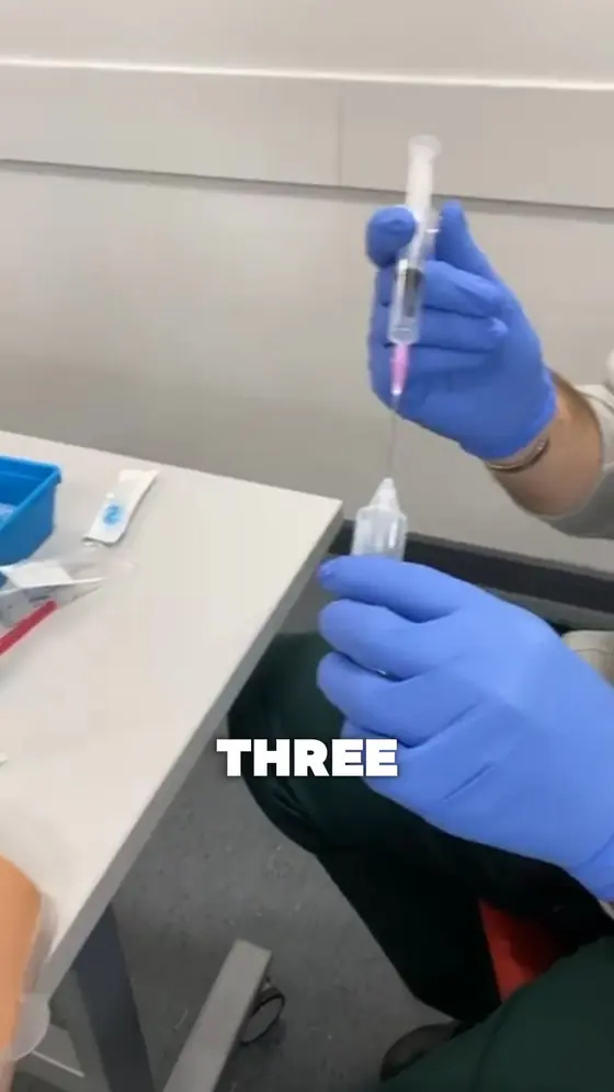 Buy 2, get 1 free !
