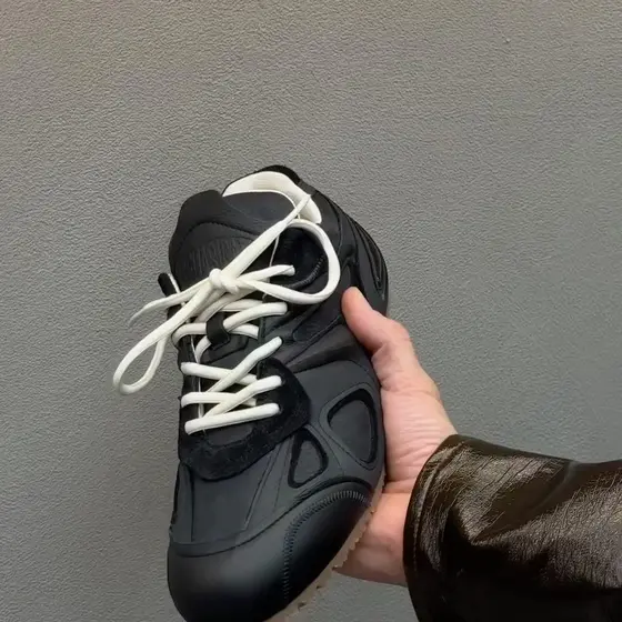 La nostra selezione di sneakers pensata per voi
