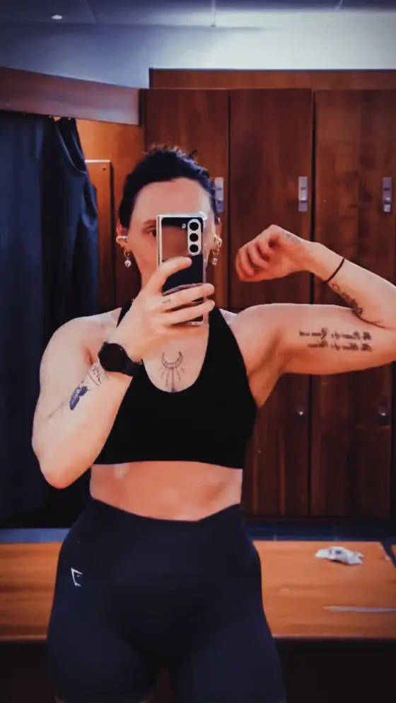 Still trying to process this one... 💪🏻

Today I hit 4 reps with a total of 30…