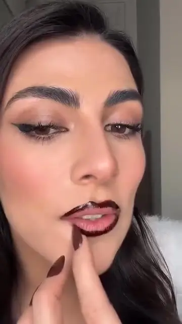 Matita per labbra peel-off - lipstain