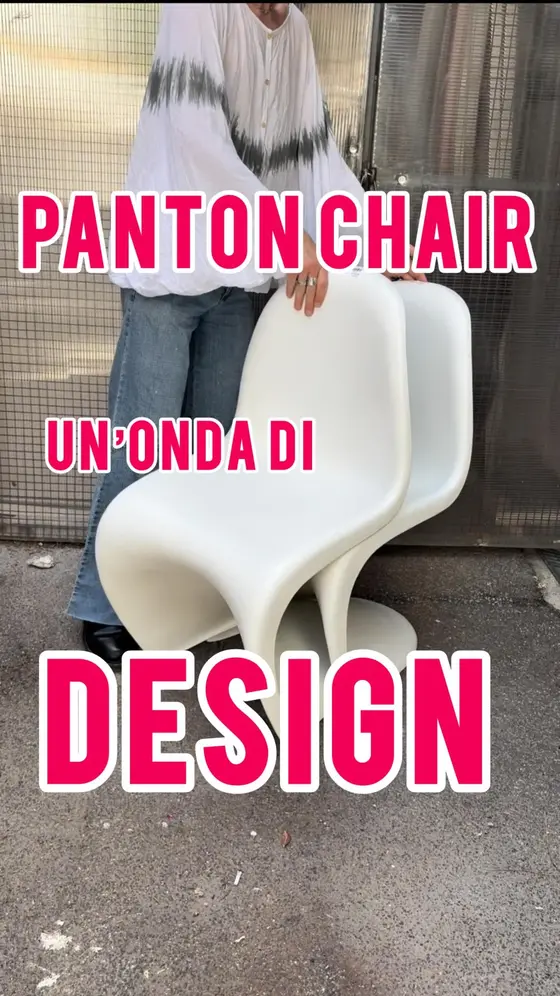 La Panton Chair non è solo design. È presenza.
Una linea continua, fluida, ico…