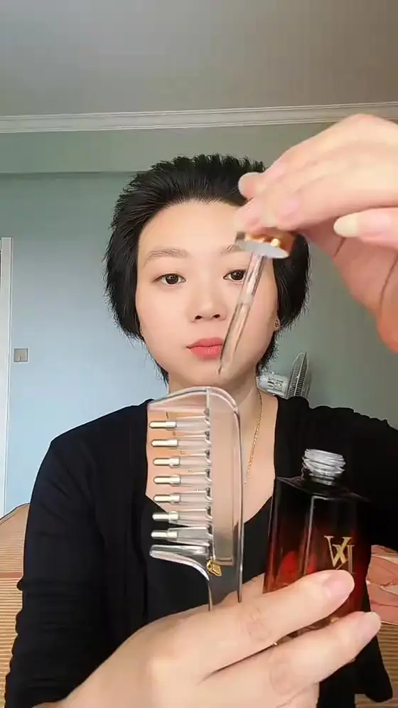 🚿 Stop Using Your Fingers! No Wonder Your Expensive Serum "Costs a Lot but Abs…